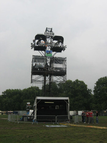 Bbcpromsinthepark2005 Seta Magdat P Well I Reckon Its Gonna Fall Over
