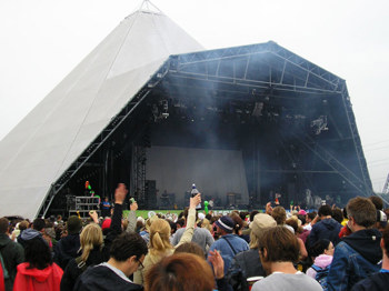 Glastonbury2005 Setb Jot I Its Got To That Stage When Noboby Even Realises The Stage Is Empty