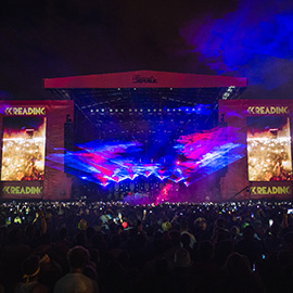 2014 Reading Festival - Queens Of The Stone Age on the main stage by Marc Sethi