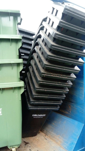 build_it_live_2017_waste_management_litter_picking_04.jpg