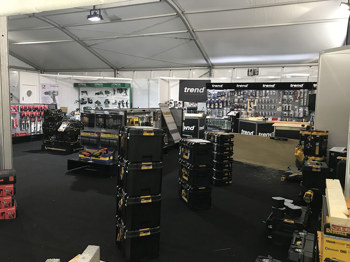 build_it_live_2017_waste_management_litter_picking_27.jpg