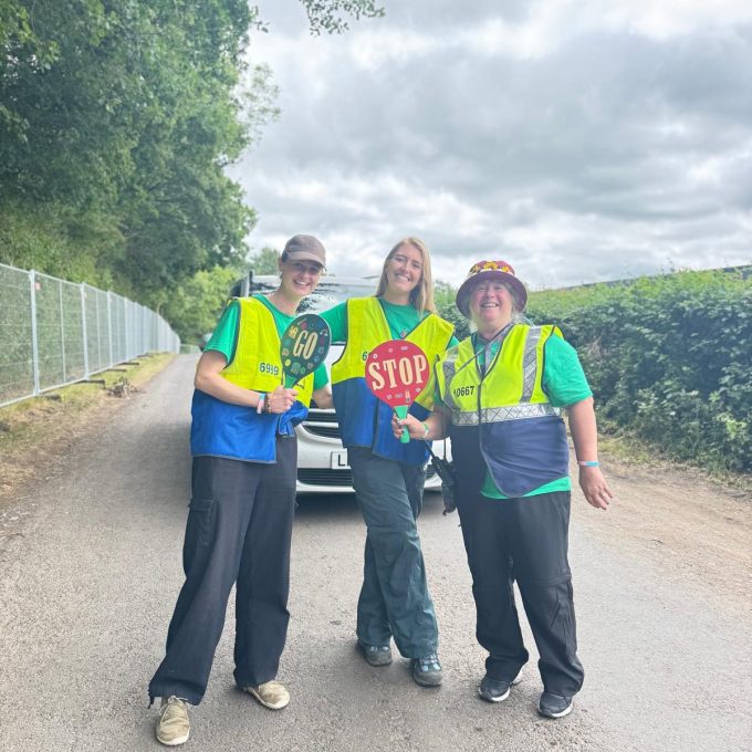 Crew Directing Traffic (6)