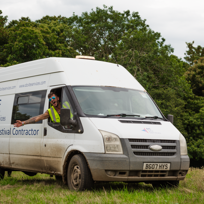 Ian in dc van head out.png