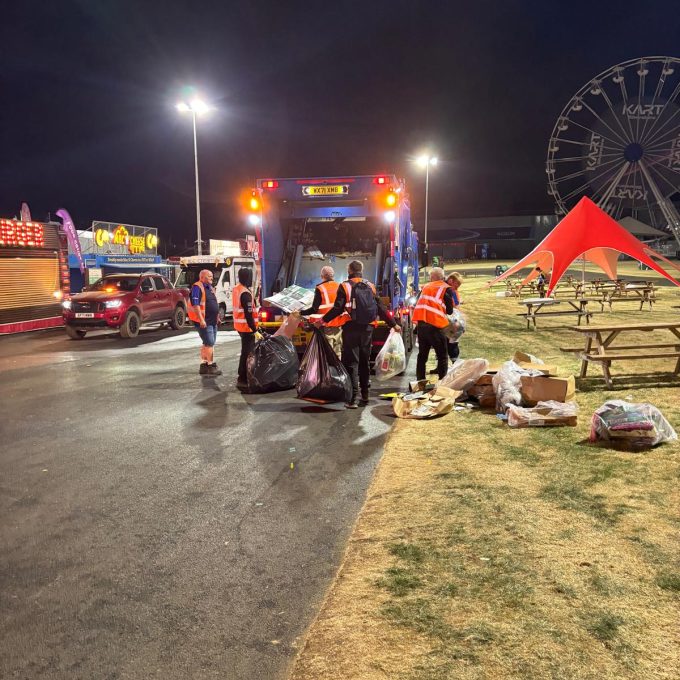 Loading Bin Truck (2)