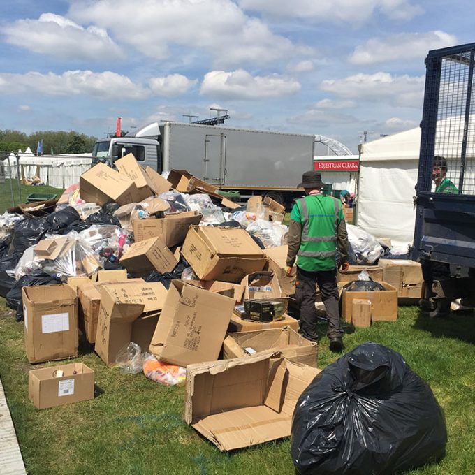 royal-windsor-horse-show_windsor_2016_cleaning_44.jpg
