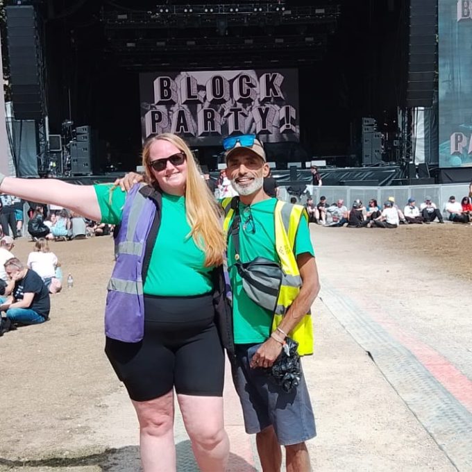 Sammi & Jerry Infront Of Stage