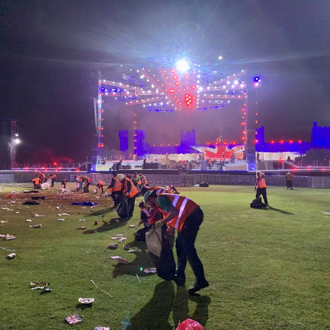 Side Facing Picking Line